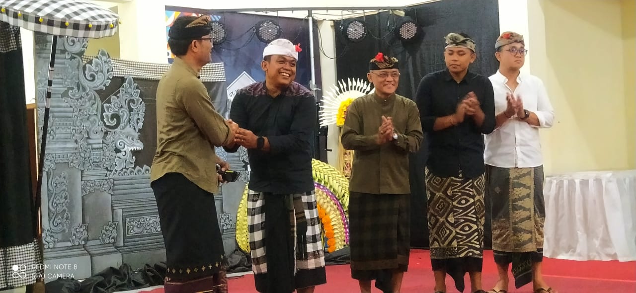 Menghadiri Undangan Resepsi HUT ST. Wisnu Murti ke 46 dan Pelantikan Pengurus Baru ST. Wisnu Murti Periode 2025 - 2028 Br. Geriya Bangli.